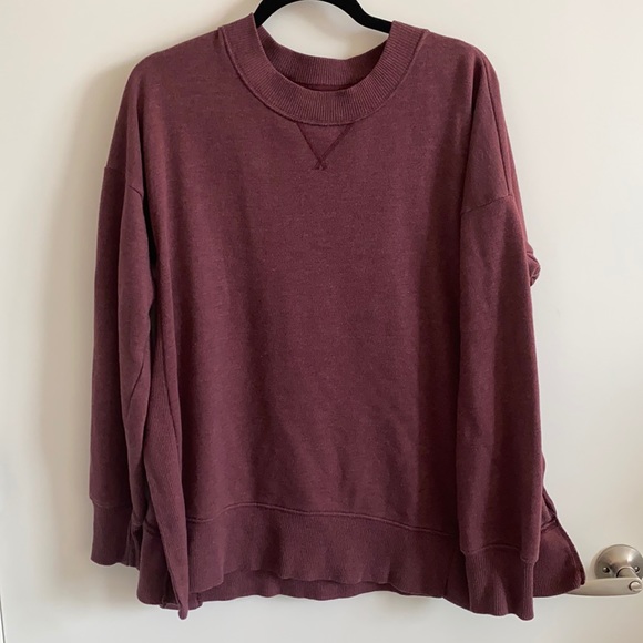 aerie Sweaters - Aerie burgundy oversized crew neck sweatshirt